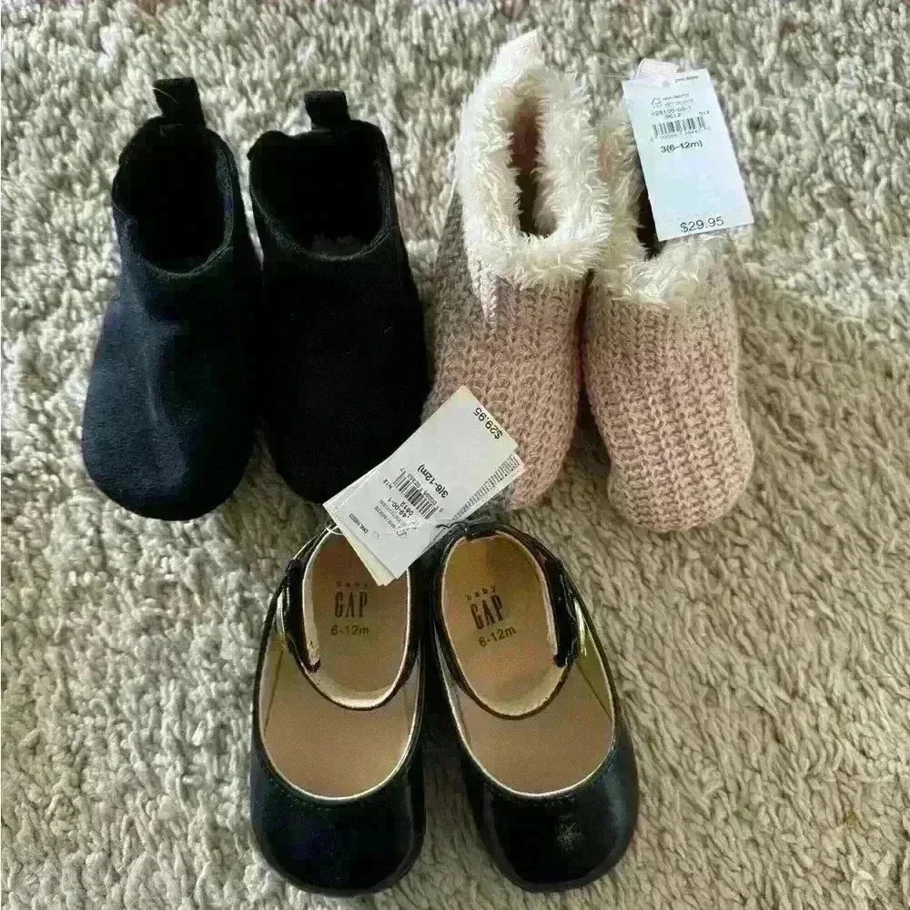 Lot of Baby Gap Girl Shoes 6-12 months